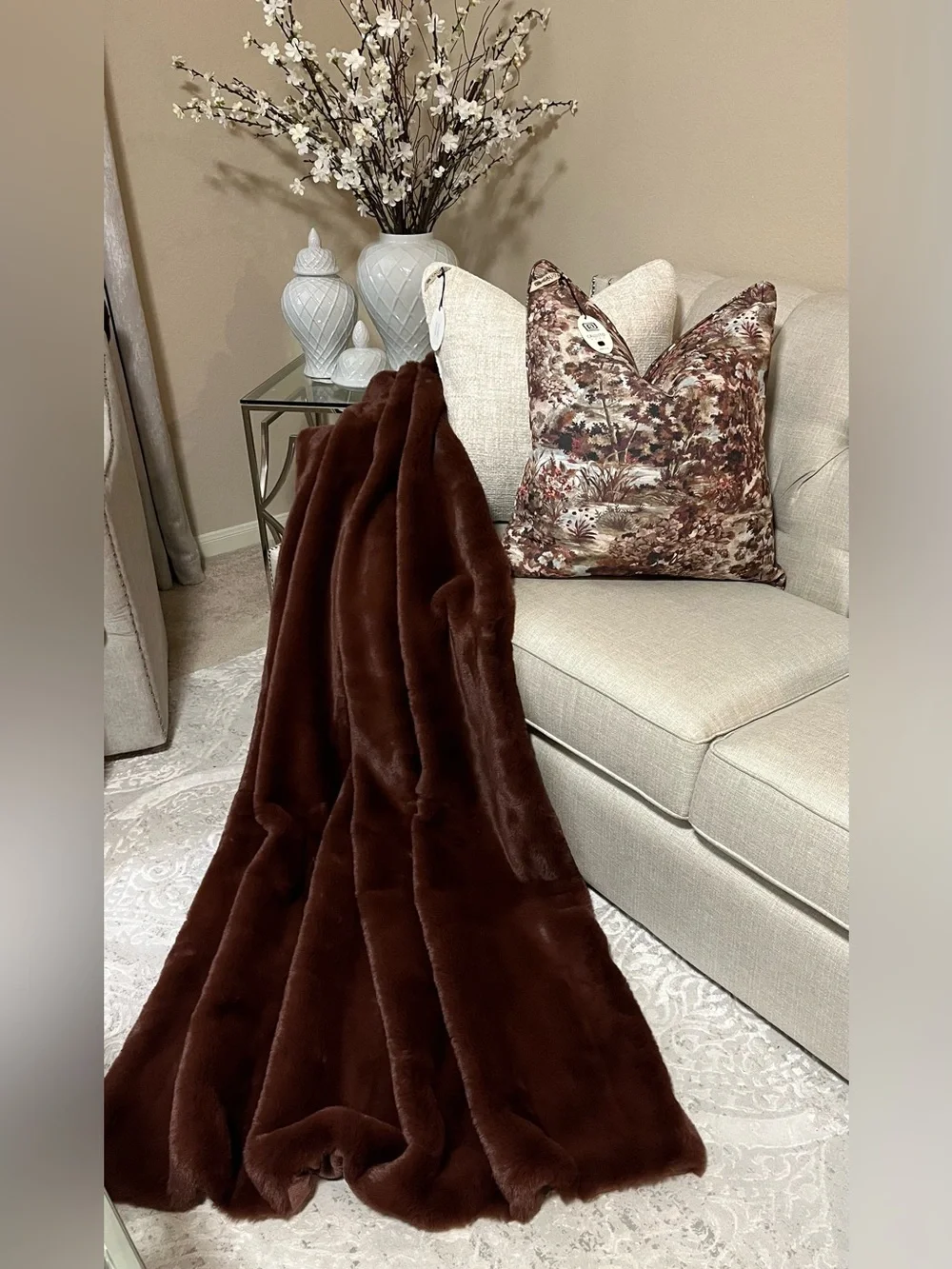 1-NWT RACHEL ROY WINE RABBIT FAUX FUR LUXURY THROW BLANKET